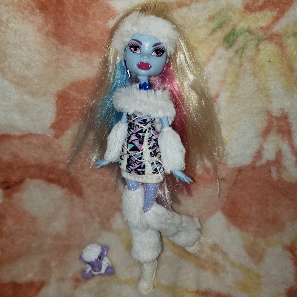 monster high doll abbey bominable! With her pet!
